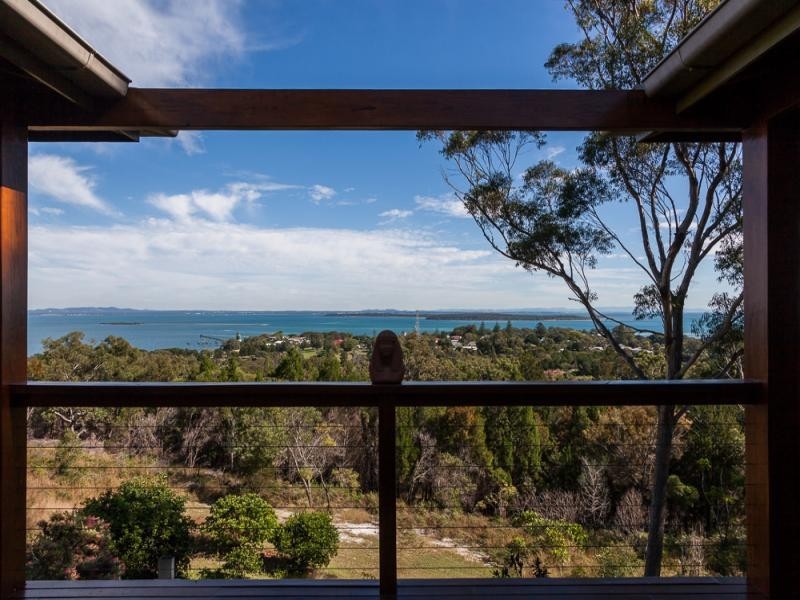 53 Rainbow Crescent, Dunwich QLD 4183