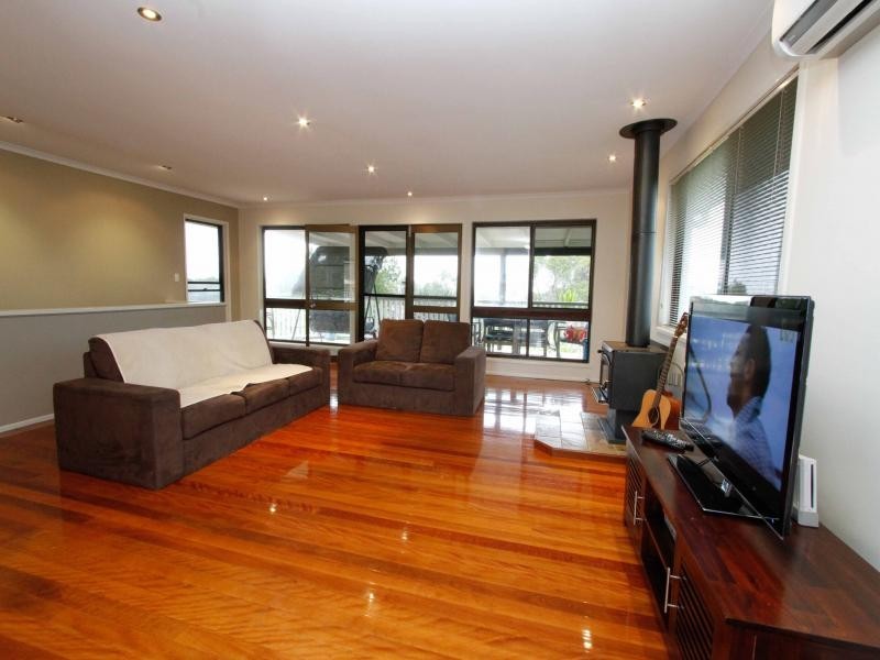 9 Mallon Street, Dunwich QLD 4183