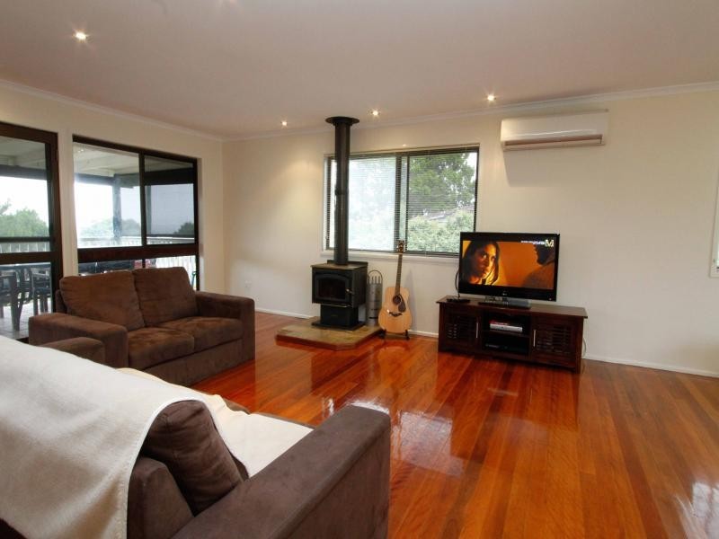 9 Mallon Street, Dunwich QLD 4183
