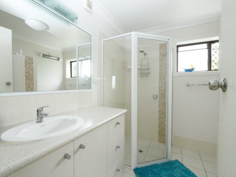9 Mallon Street, Dunwich QLD 4183