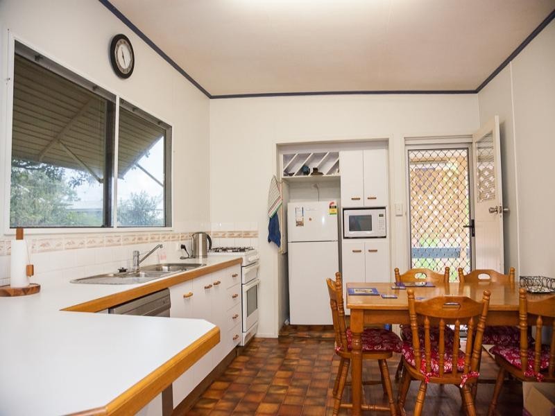 19 Bambara St, Point Lookout QLD 4183