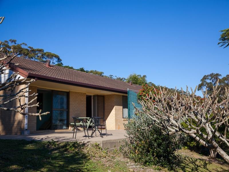 65 Rainbow Crescent, Dunwich QLD 4183