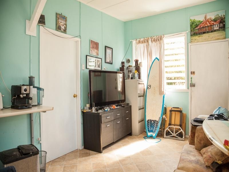 93 Mooloomba Rd, Point Lookout QLD 4183