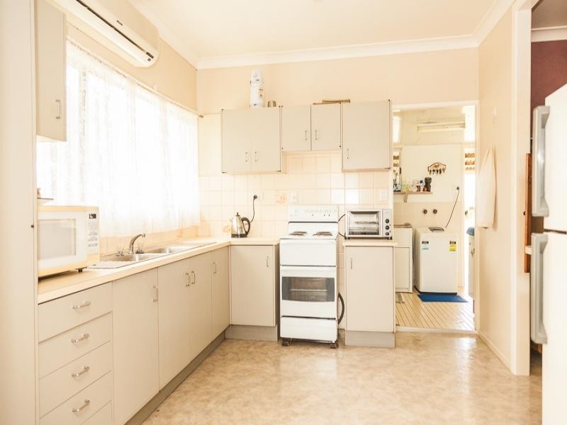 16 Finnegan St, Dunwich QLD 4183