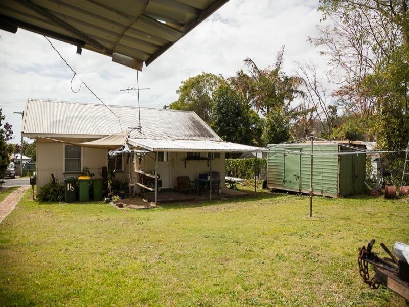 16 Finnegan St, Dunwich QLD 4183