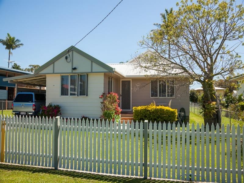 28 Petrie Street, Dunwich QLD 4183