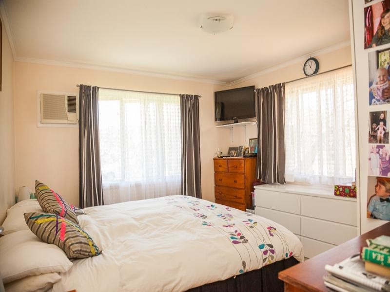 28 Petrie Street, Dunwich QLD 4183