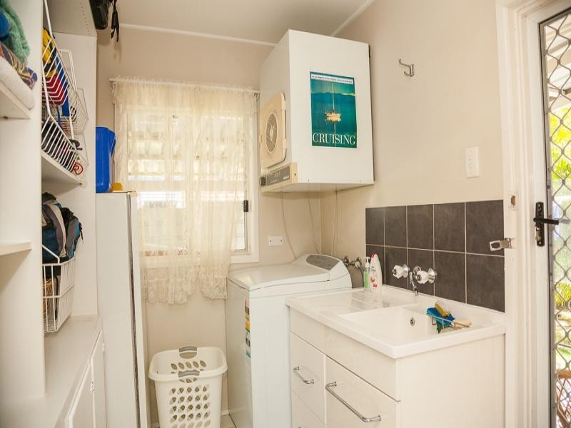 28 Petrie Street, Dunwich QLD 4183