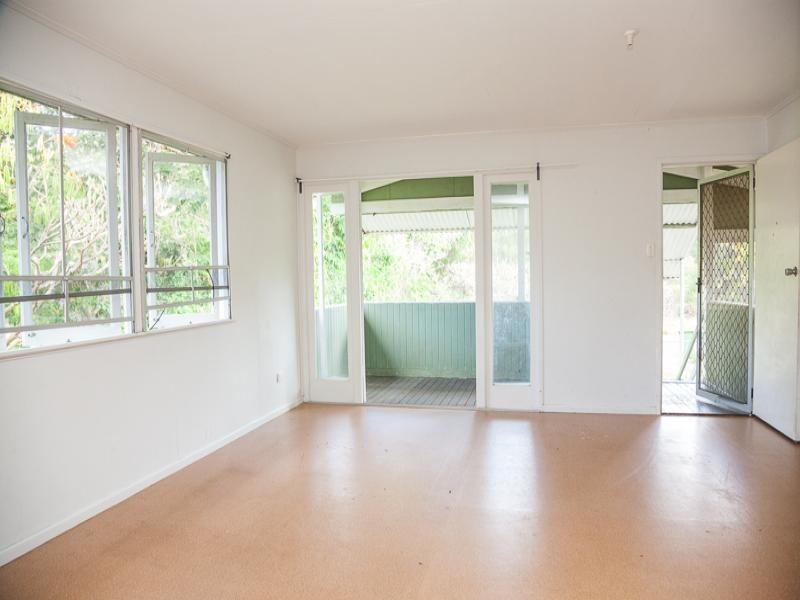 14 Barton St, Dunwich QLD 4183