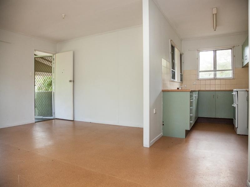 14 Barton St, Dunwich QLD 4183