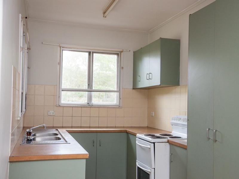 14 Barton St, Dunwich QLD 4183