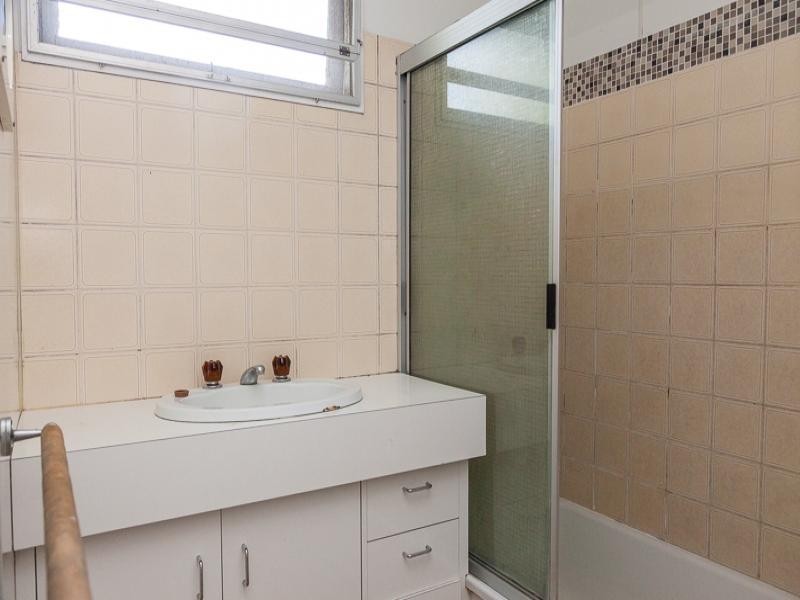 14 Barton St, Dunwich QLD 4183