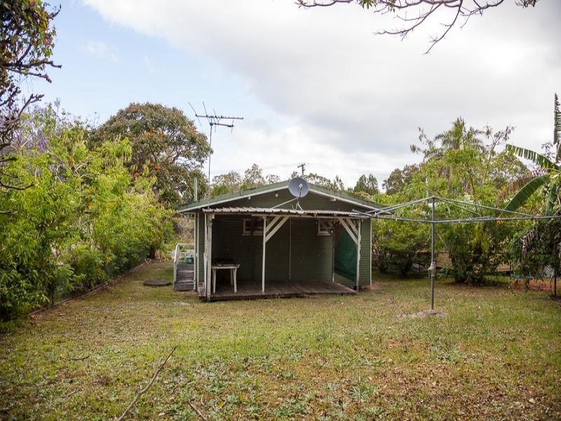 14 Barton St, Dunwich QLD 4183
