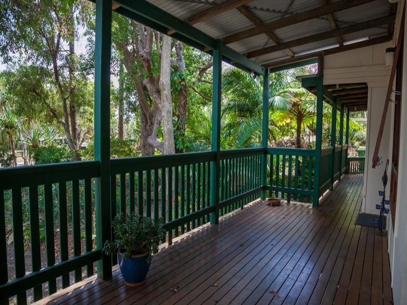 30 Booran St, Point Lookout QLD 4183
