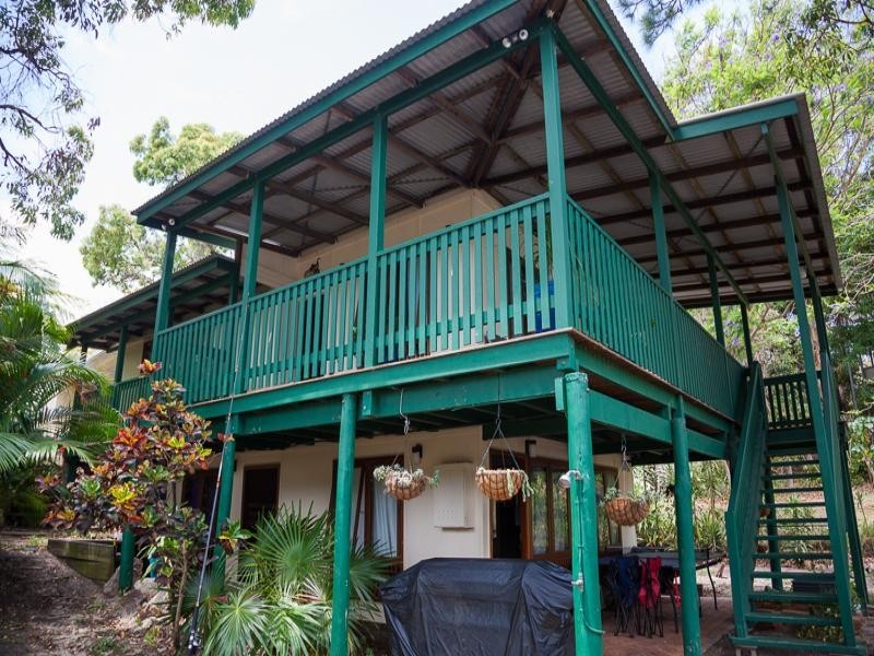 30 Booran St, Point Lookout QLD 4183