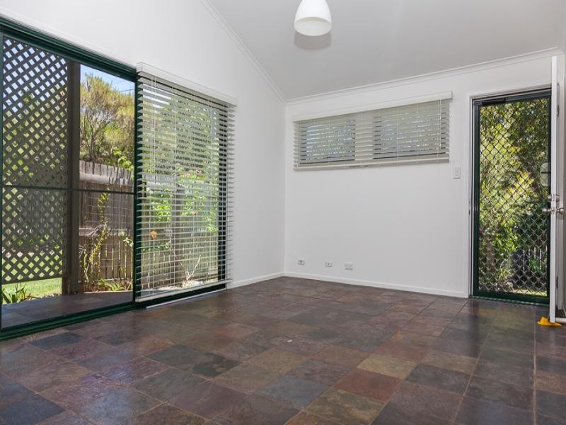 2/109 Dickson Way, Point Lookout QLD 4183