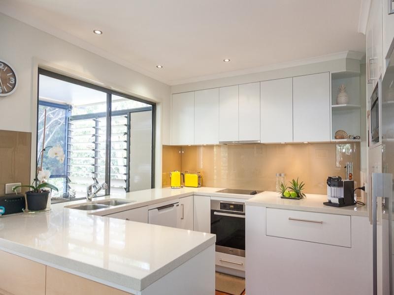 36 George Nothling Drive, Point Lookout QLD 4183