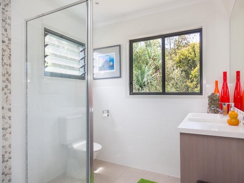 36 George Nothling Drive, Point Lookout QLD 4183