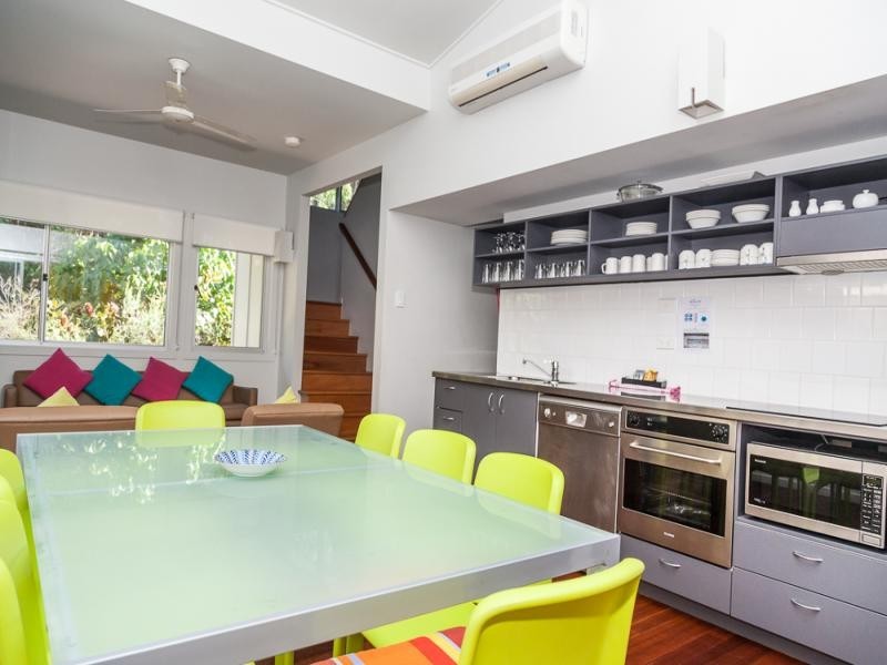49 Dickson Way, Point Lookout QLD 4183