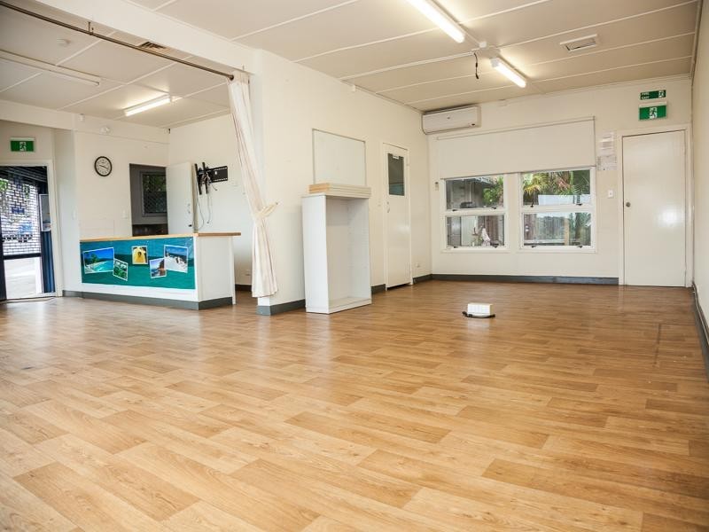 7 STRADBROKE PLACE, Dunwich QLD 4183