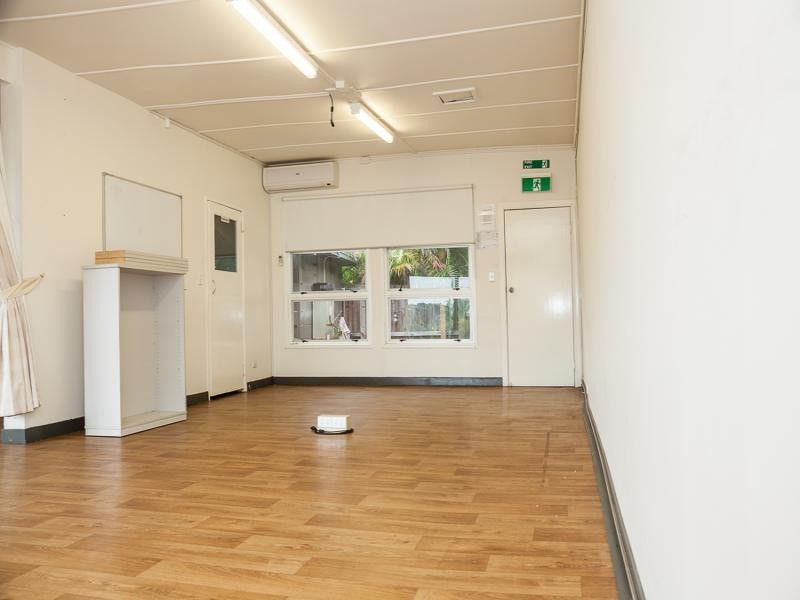 7 STRADBROKE PLACE, Dunwich QLD 4183