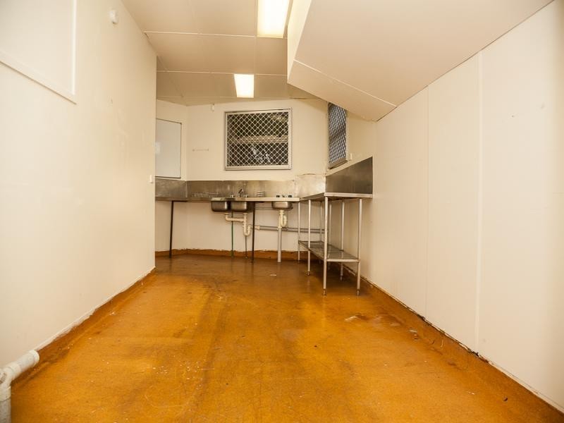 7 STRADBROKE PLACE, Dunwich QLD 4183