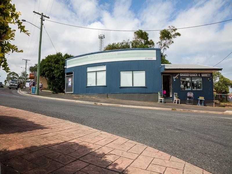 7 STRADBROKE PLACE, Dunwich QLD 4183