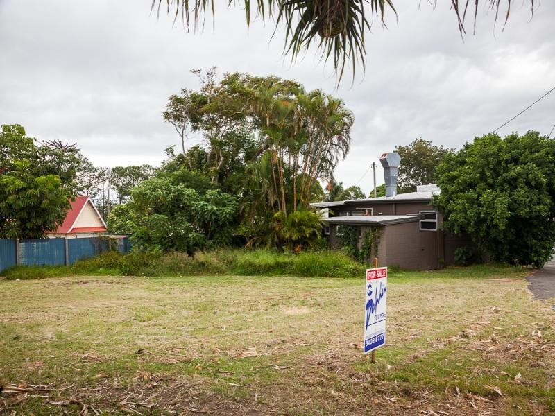 7 STRADBROKE PLACE, Dunwich QLD 4183