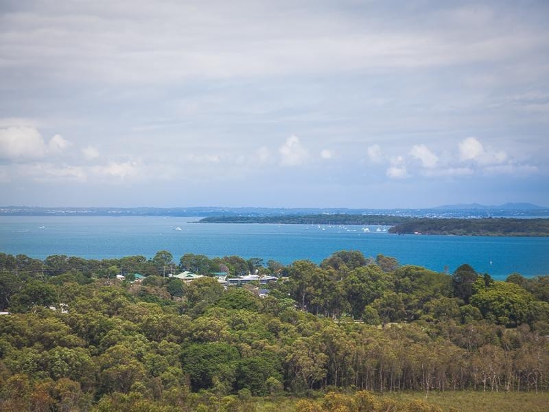 155 Rainbow Crescent, Dunwich QLD 4183