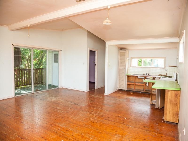 155 Rainbow Crescent, Dunwich QLD 4183