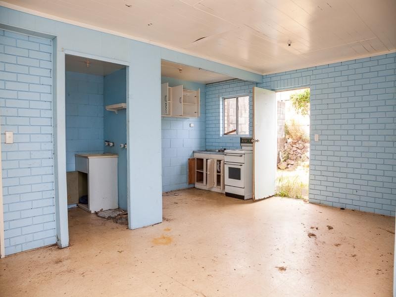 155 Rainbow Crescent, Dunwich QLD 4183
