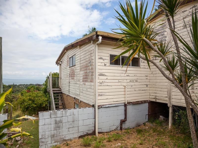 155 Rainbow Crescent, Dunwich QLD 4183
