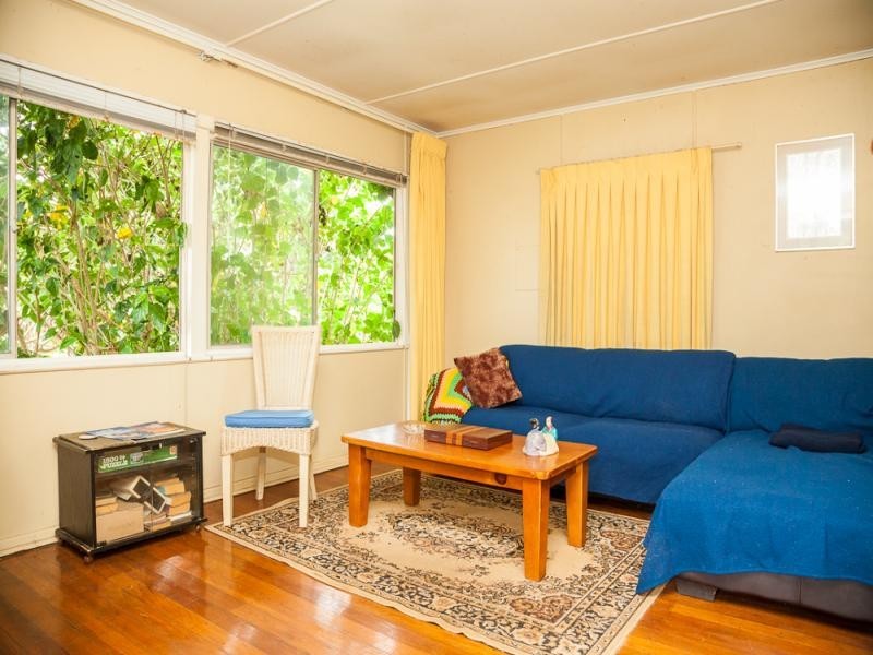 20 Bingle Rd, Dunwich QLD 4183