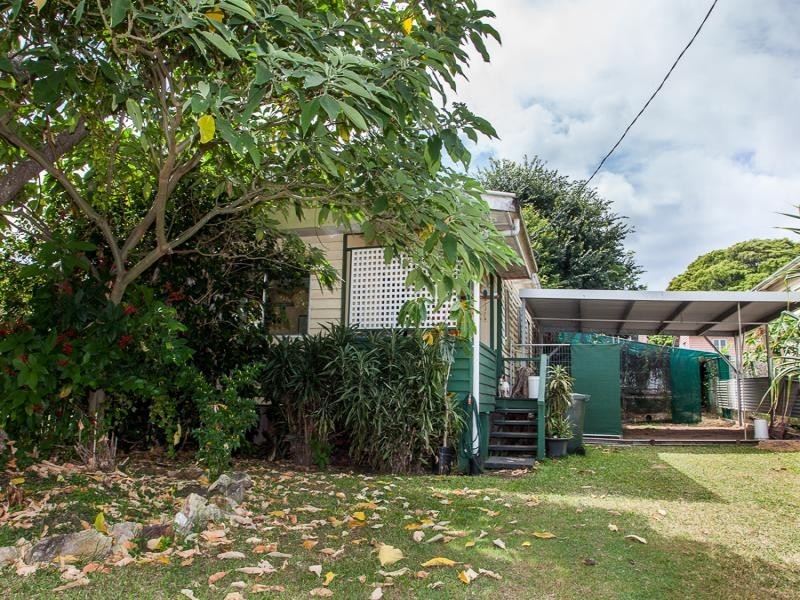 20 Bingle Rd, Dunwich QLD 4183