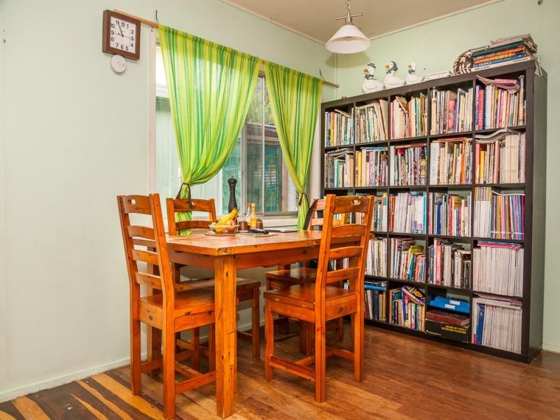 11 Mallon, Dunwich QLD 4183