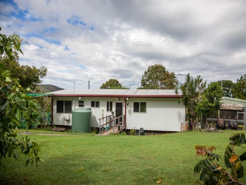 11 Mallon, Dunwich QLD 4183