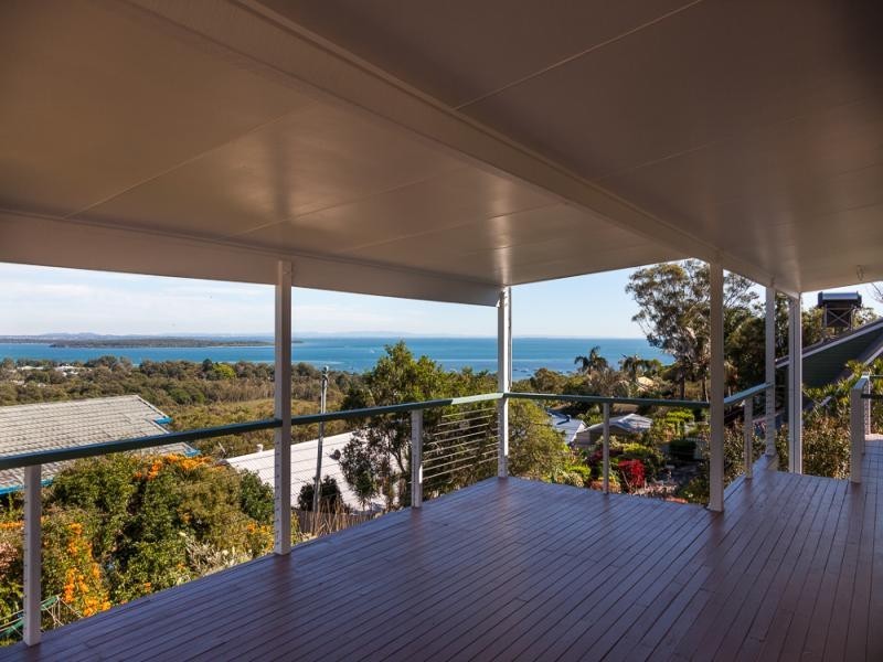 123 Rainbow Crescent, Dunwich QLD 4183