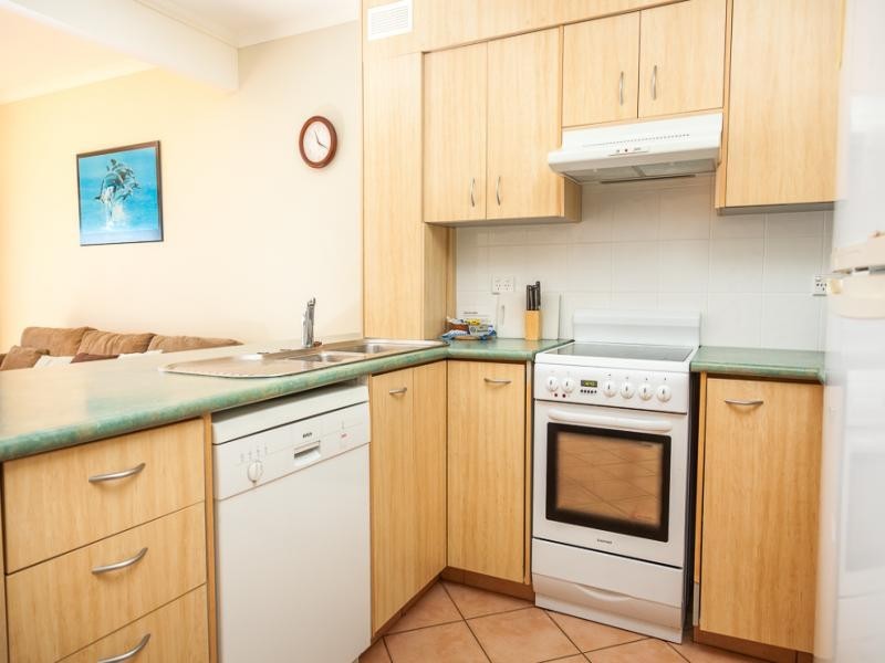 25/21-25 Cumming Parade, Point Lookout QLD 4183