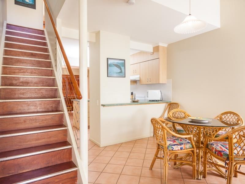 25/21-25 Cumming Parade, Point Lookout QLD 4183