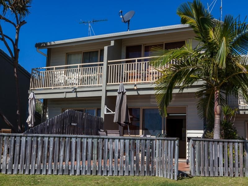 25/21-25 Cumming Parade, Point Lookout QLD 4183