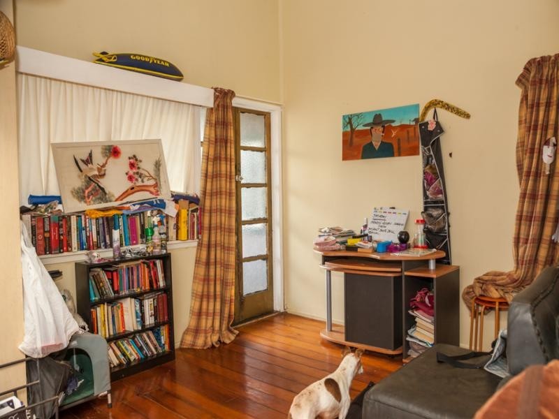 4 Bingle Rd, Dunwich QLD 4183