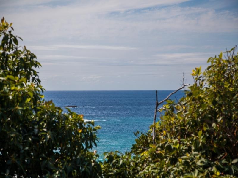 22 Midjimberry St, Point Lookout QLD 4183