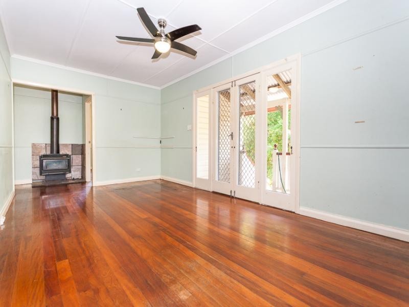 39 Rainbow Crescent, Dunwich QLD 4183