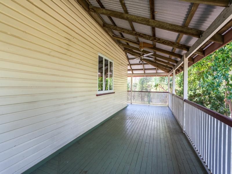 39 Rainbow Crescent, Dunwich QLD 4183