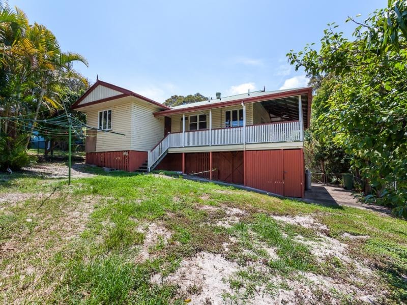 39 Rainbow Crescent, Dunwich QLD 4183