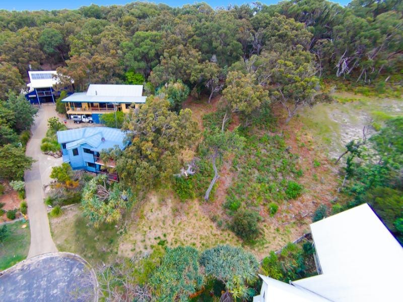 4a Baker Court, Point Lookout QLD 4183