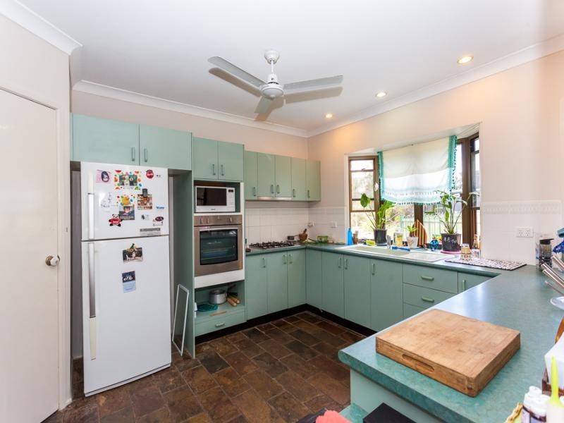 124 Tramican Street, Point Lookout QLD 4183