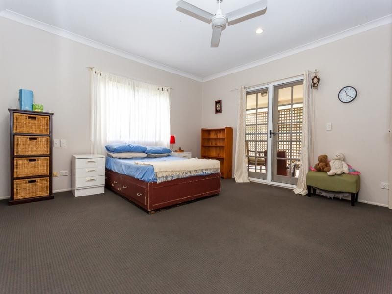 124 Tramican Street, Point Lookout QLD 4183