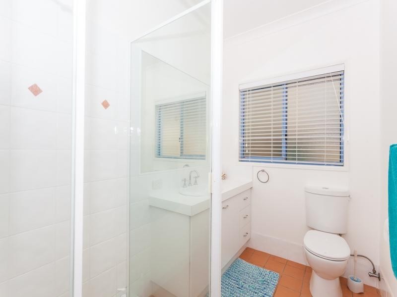 11 Booran Street, Point Lookout QLD 4183