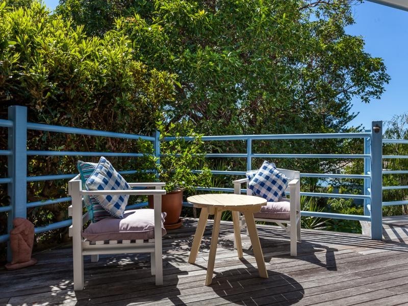 11 Booran Street, Point Lookout QLD 4183